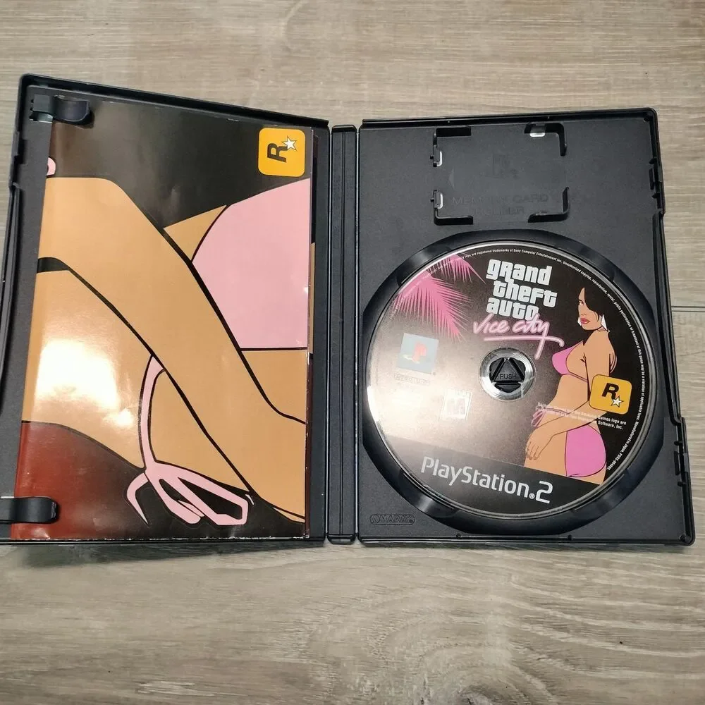Grand Theft Auto III and Vice City Sony Play Station 2 PS2 Map Included
